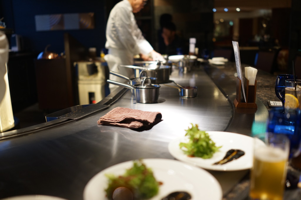 人事労務担当／人事経験5年以上／月給33万円～／400万円～550万円_AS83327